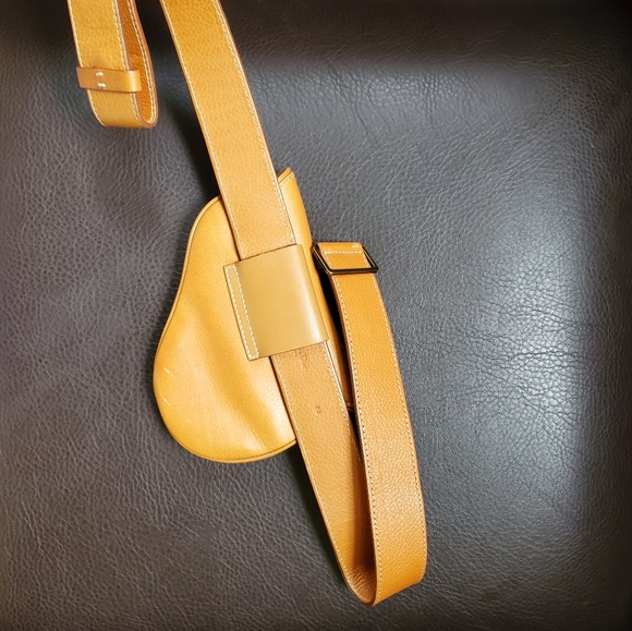 Dior Belt Bag - Picture 2 of 7